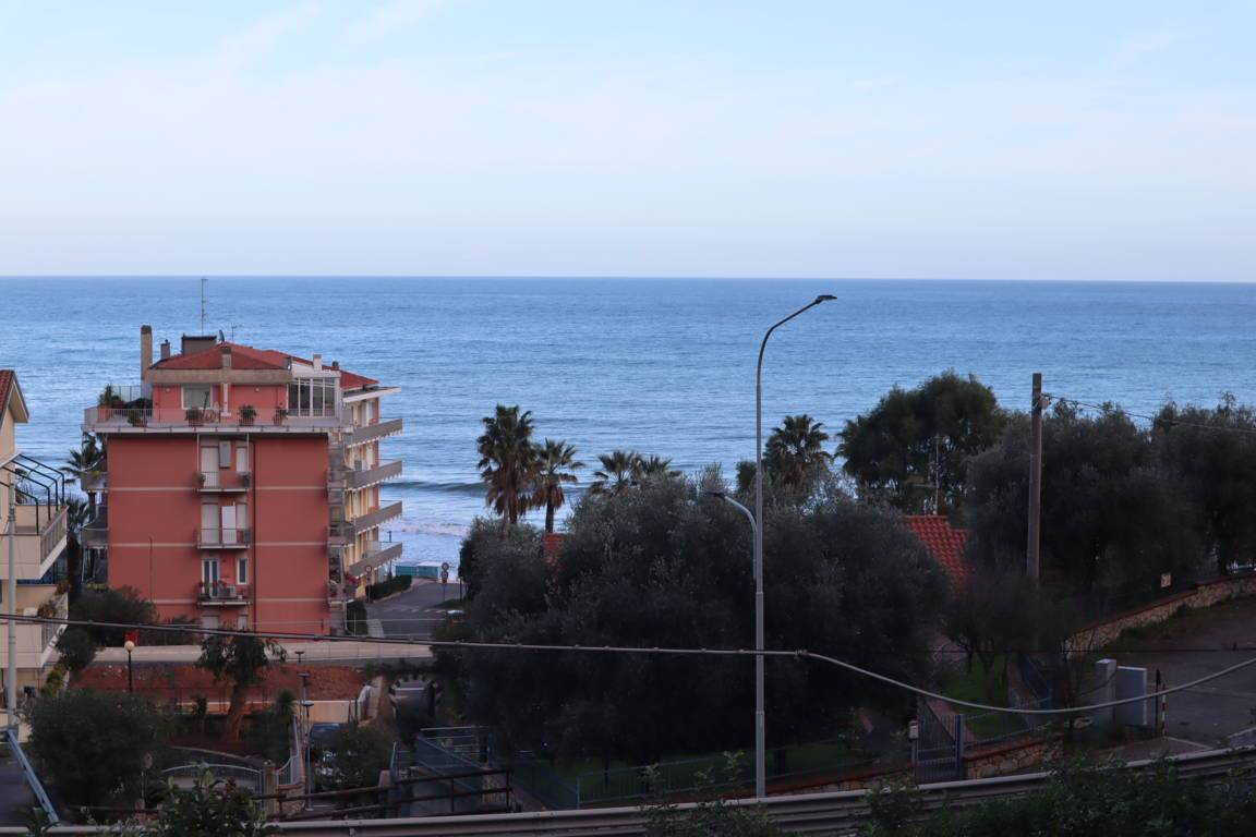 appartamento in vendita ad Andora