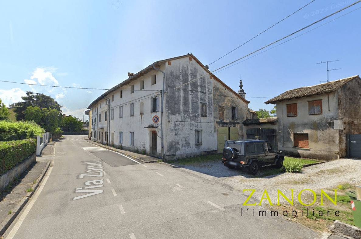 casa indipendente in vendita a Capriva del Friuli