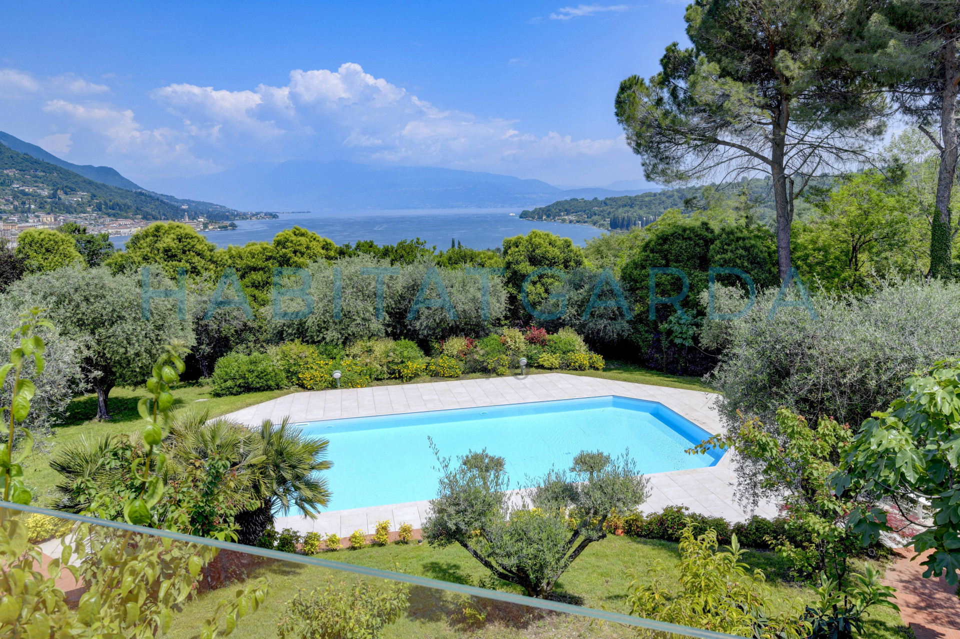 casa indipendente in vendita a Salò in zona Villa