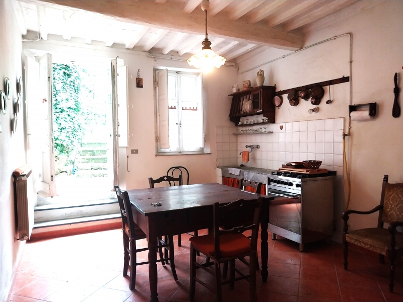 casa indipendente in vendita a Massarosa