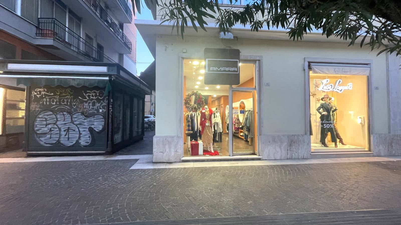 locale commerciale in vendita a San Benedetto del Tronto