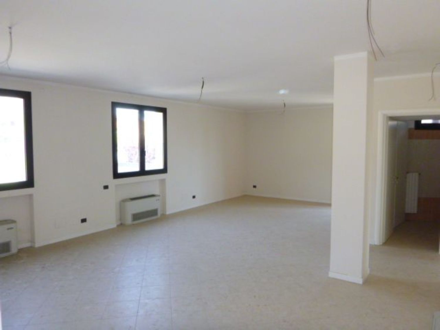 ufficio in vendita a Reggio nell'Emilia