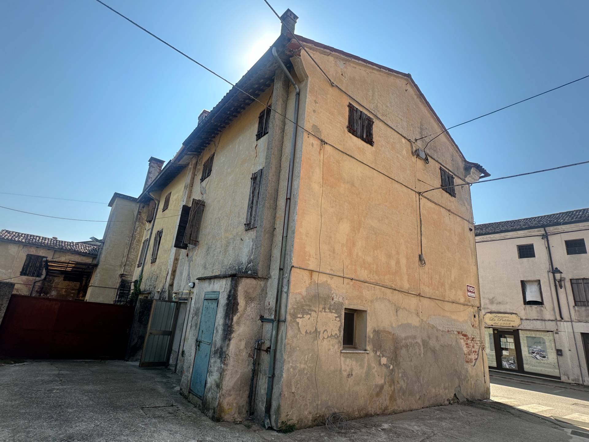 casa indipendente in vendita a Corigliano-Rossano in zona Rossano