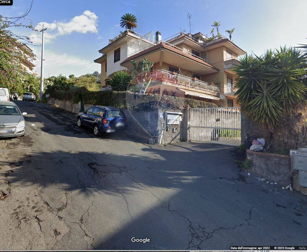 appartamento in vendita a Fiuminata in zona Castello