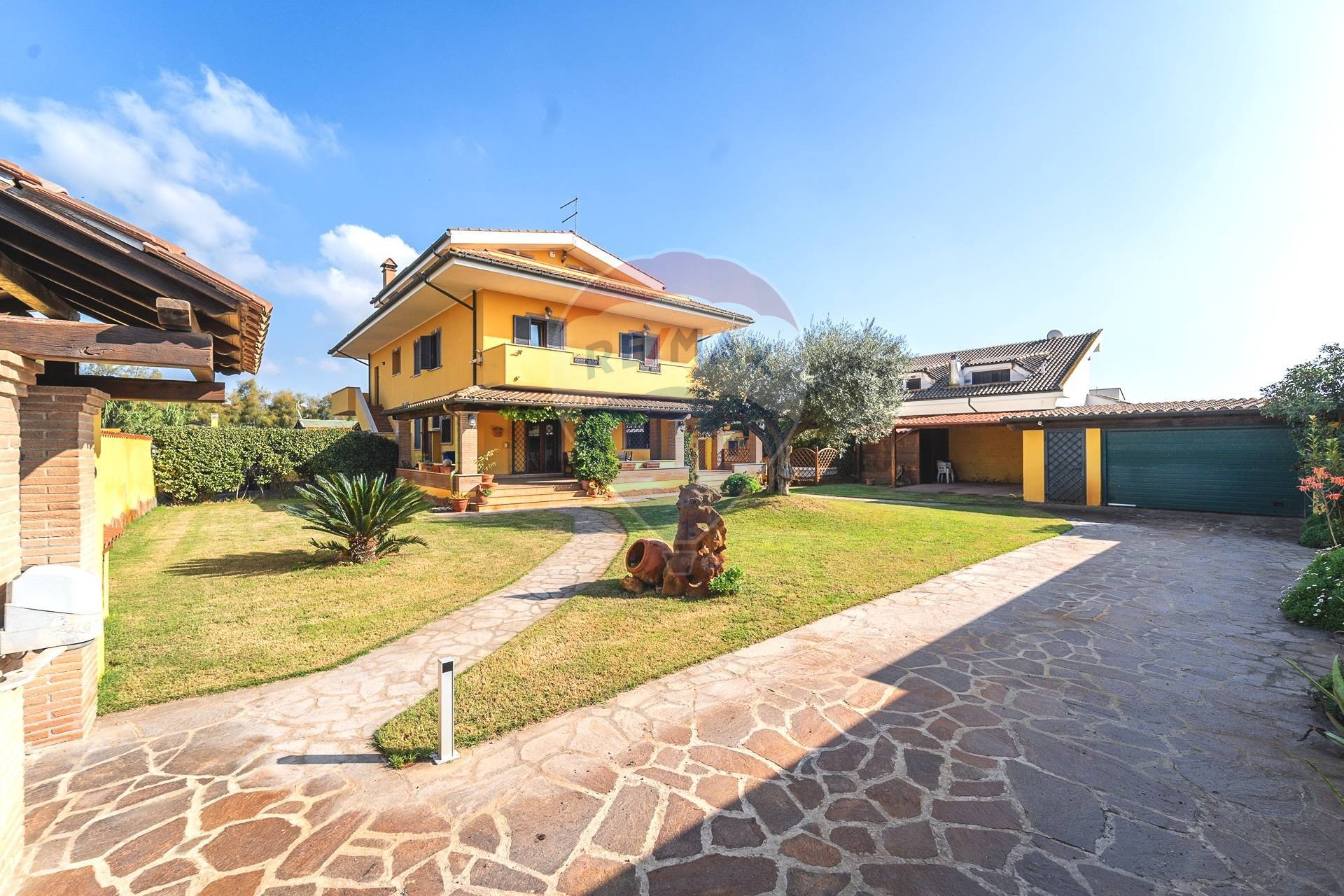 casa indipendente in vendita a Cevo in zona Isola