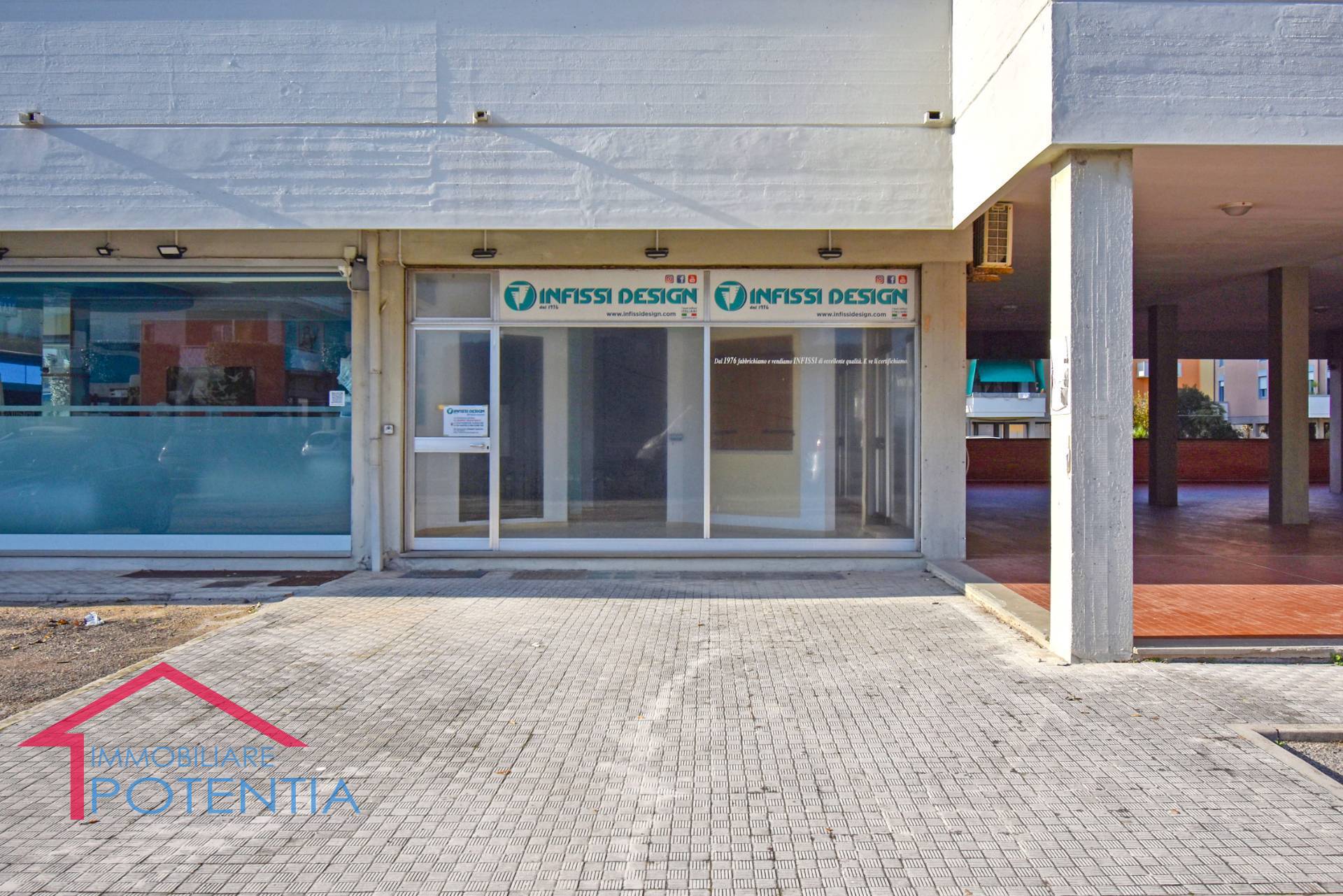 loft in vendita a Potenza Picena in zona Porto Potenza Picena