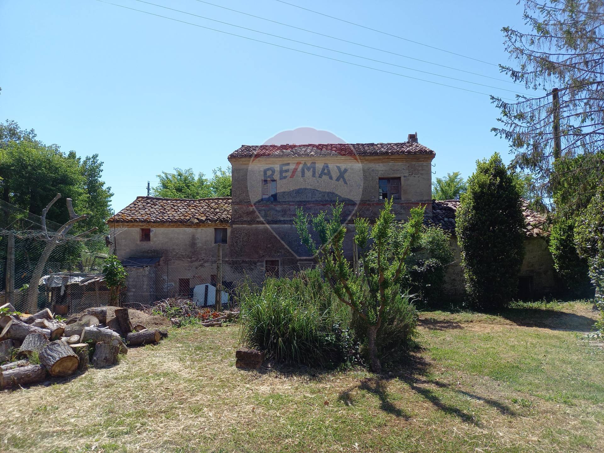 casa indipendente in vendita ad Osimo in zona Campocavallo