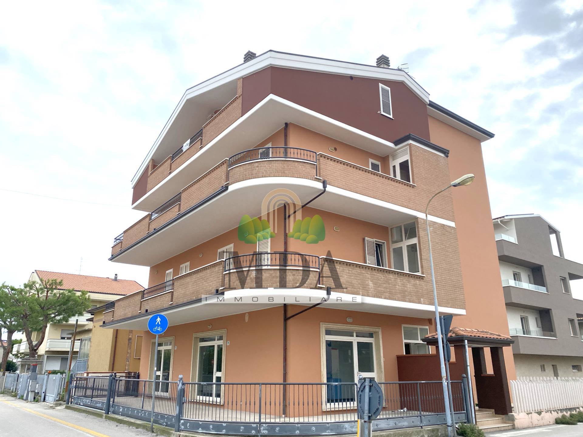 appartamento in vendita a Lonato del Garda in zona Lido