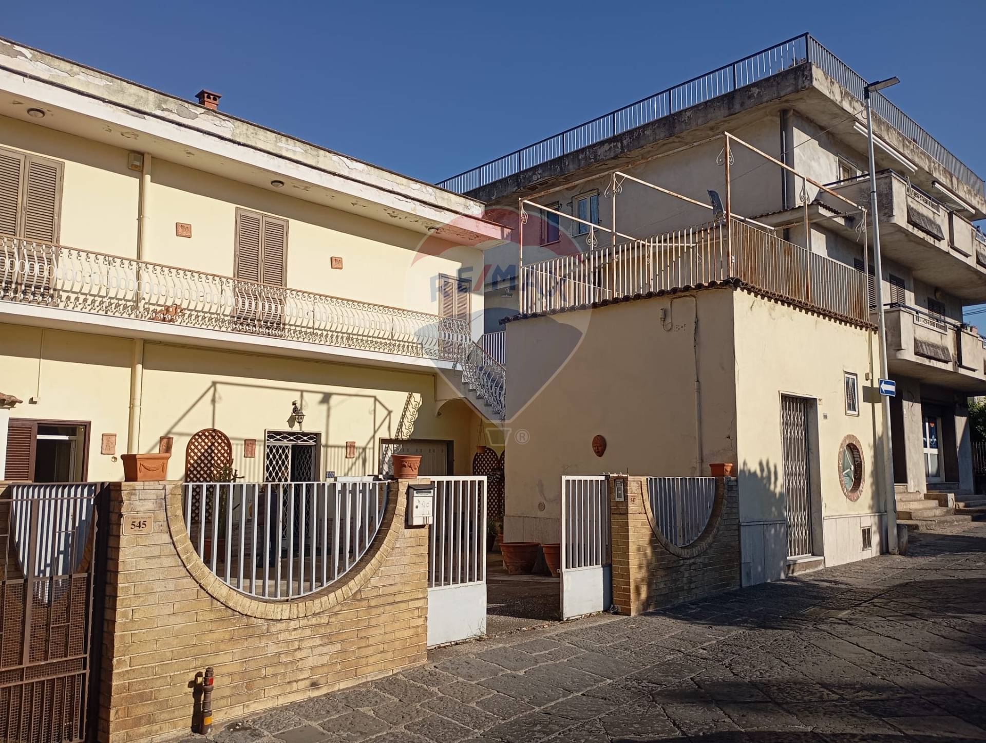 casa indipendente in vendita ad Edolo in zona Vico
