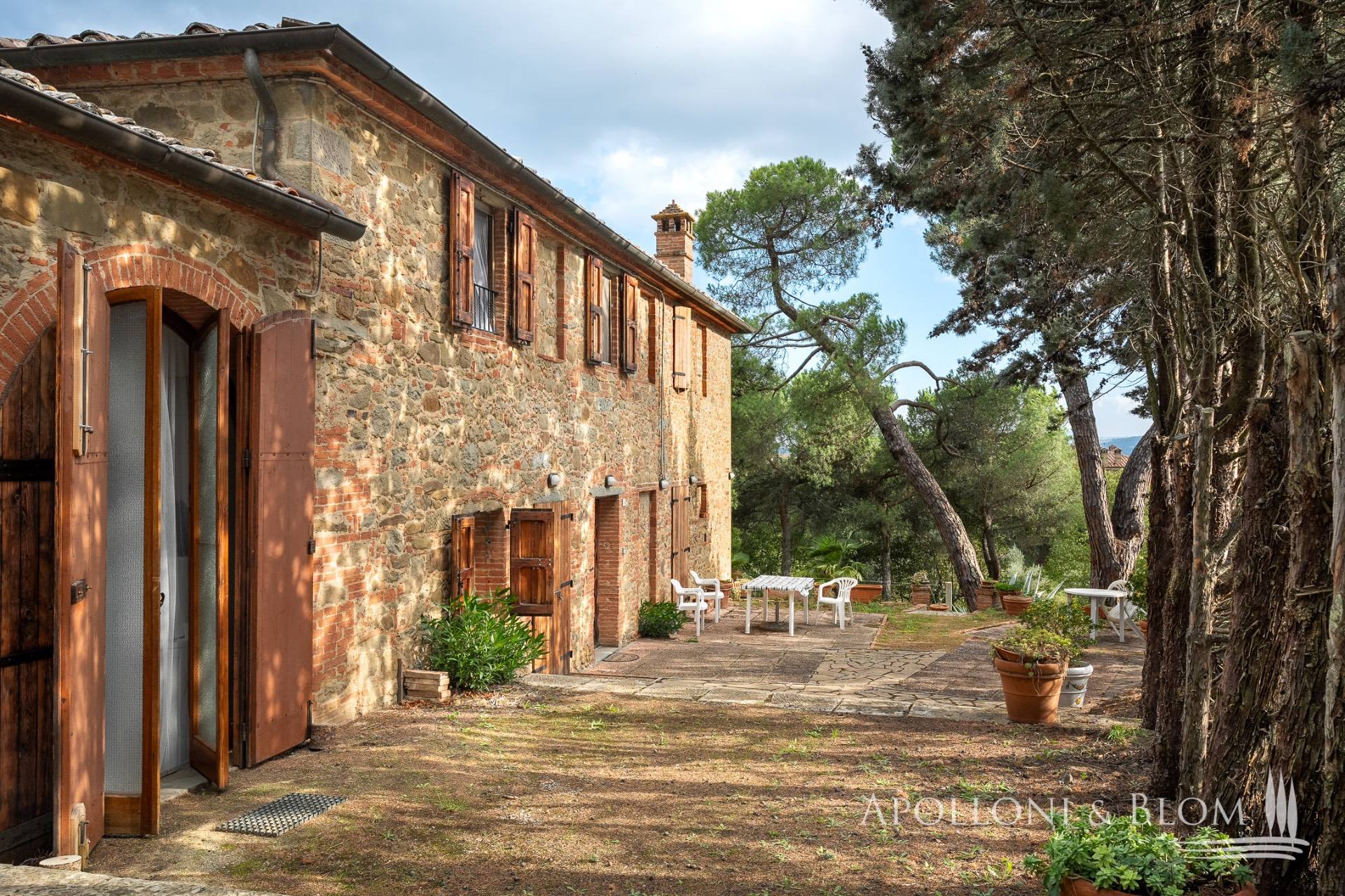 casa indipendente in vendita a Sinalunga