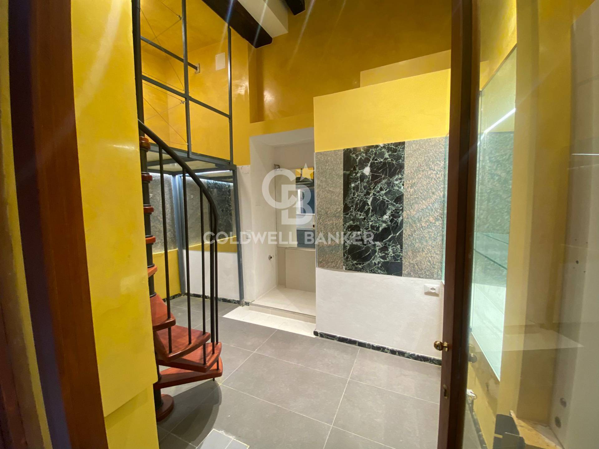 negozio in vendita a Fiuminata in zona Castello