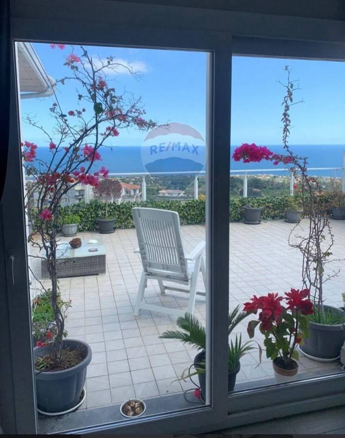 appartamento in vendita a Fiuminata in zona Castello