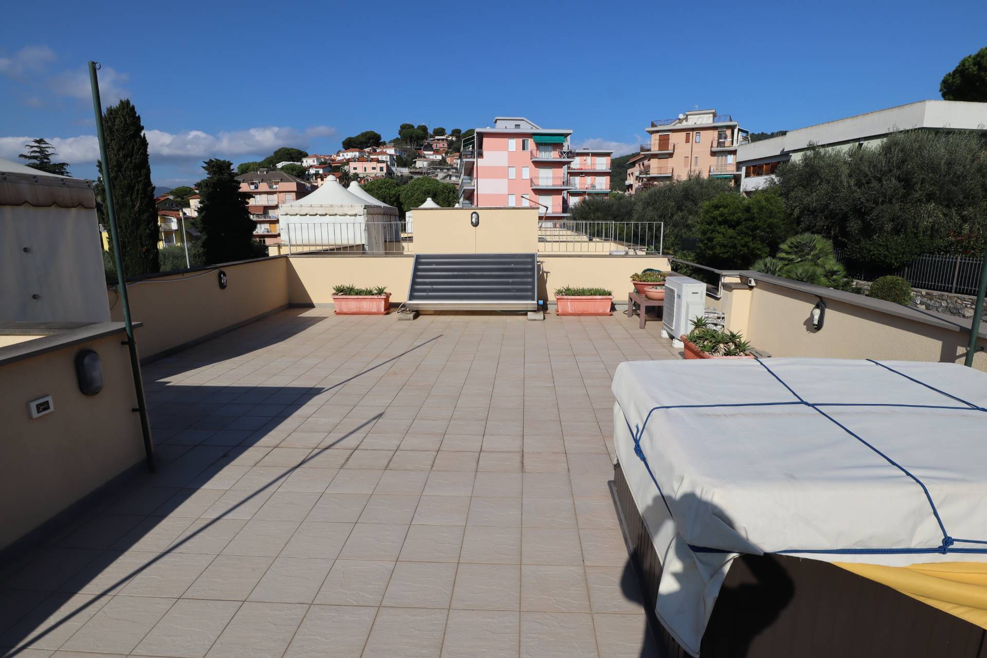 casa indipendente in vendita ad Andora