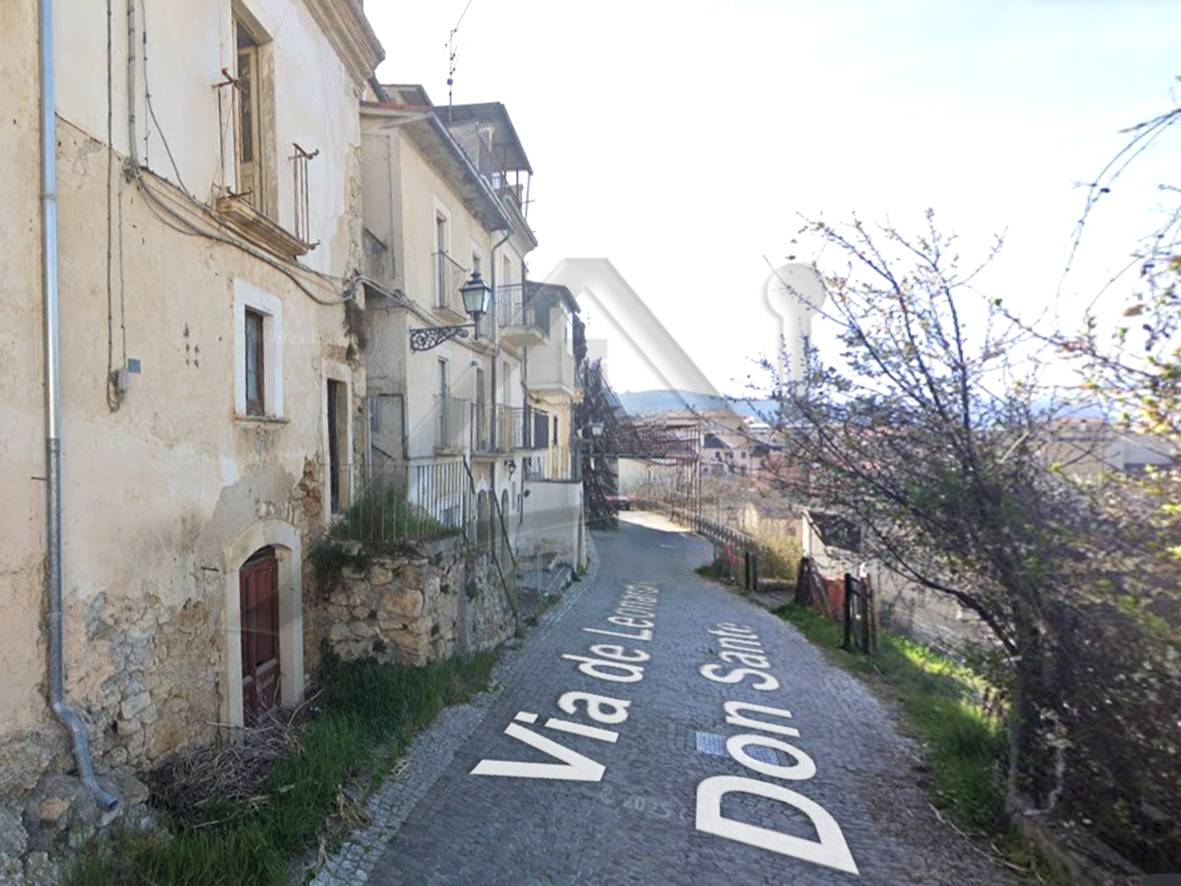 casa indipendente in vendita a Ne