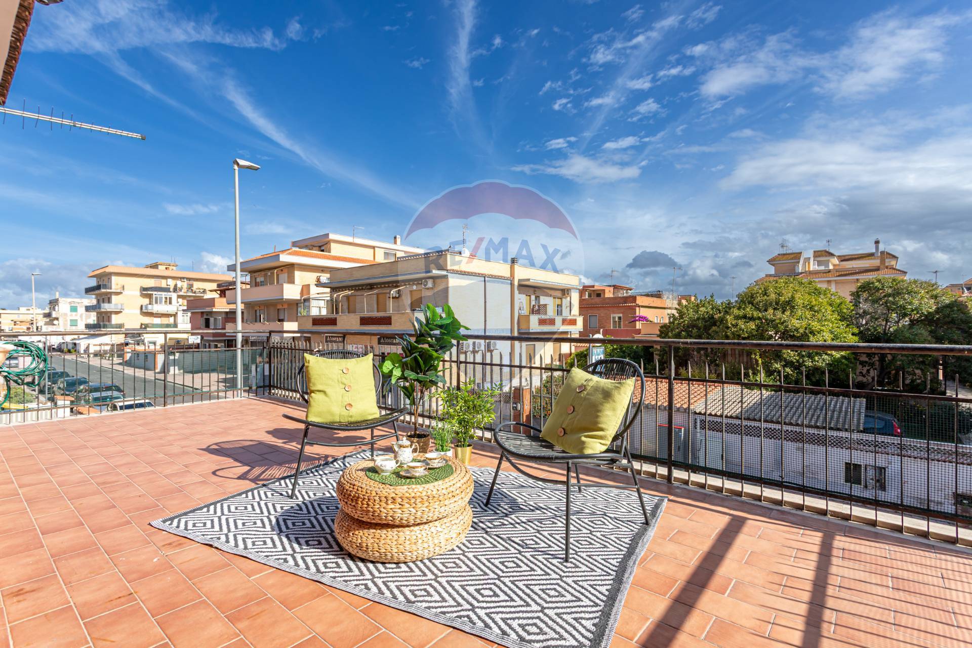 appartamento in vendita a Fiumicino in zona Isola Sacra