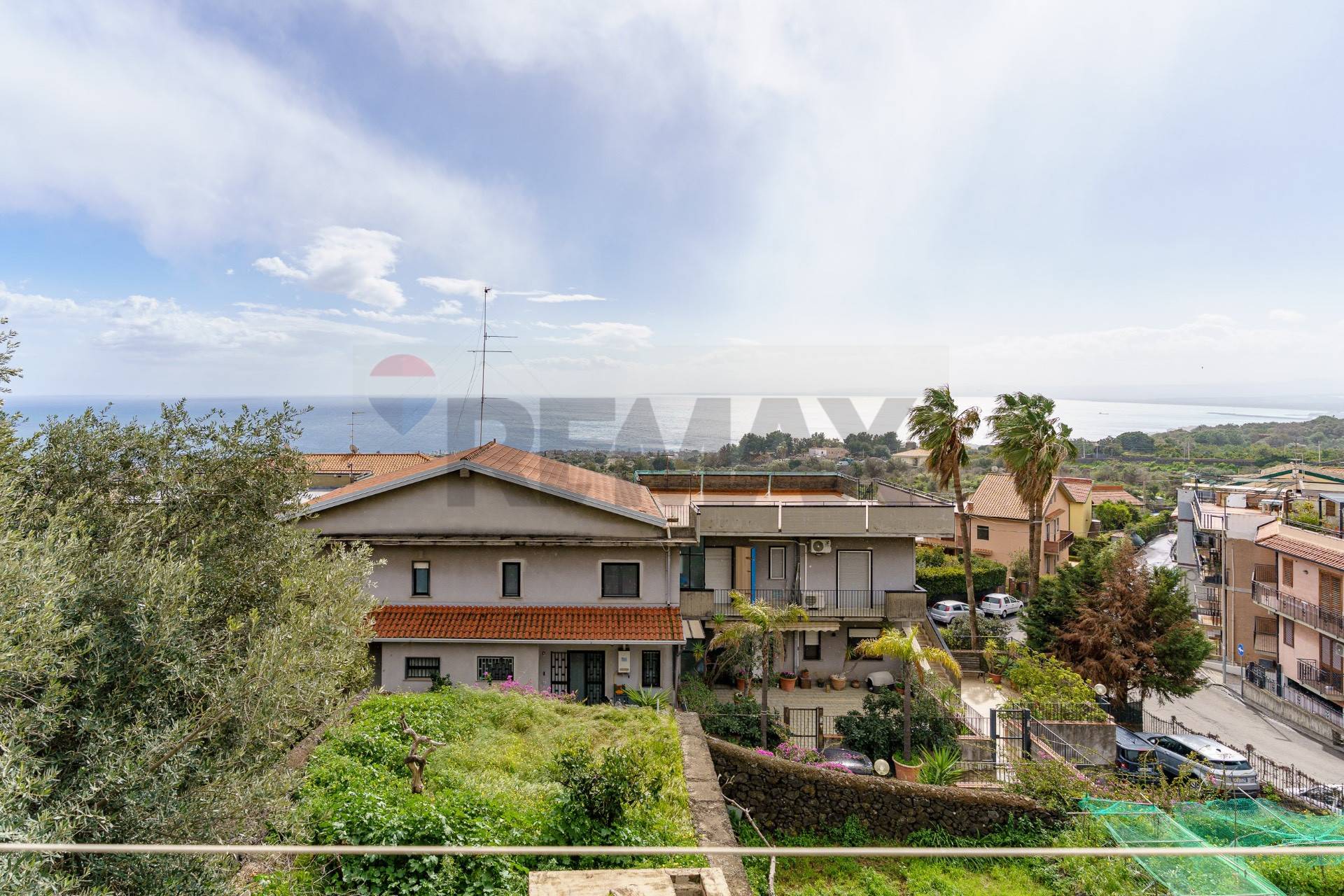 appartamento in vendita a Fiuminata in zona Castello