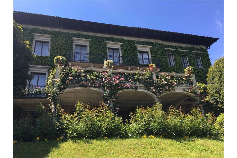 villa in vendita a Baveno