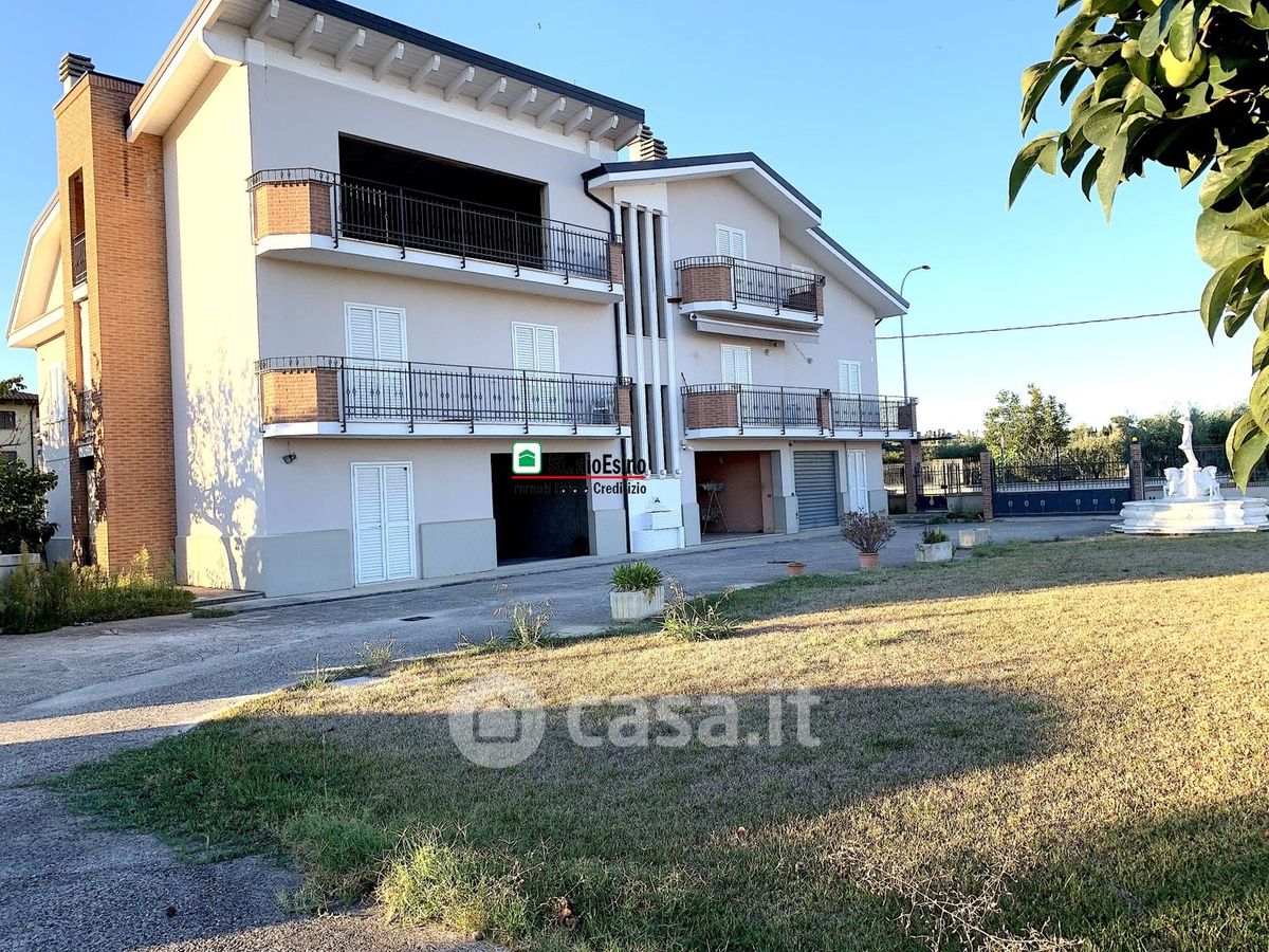 casa indipendente in vendita a Monsampolo del Tronto in zona Stella
