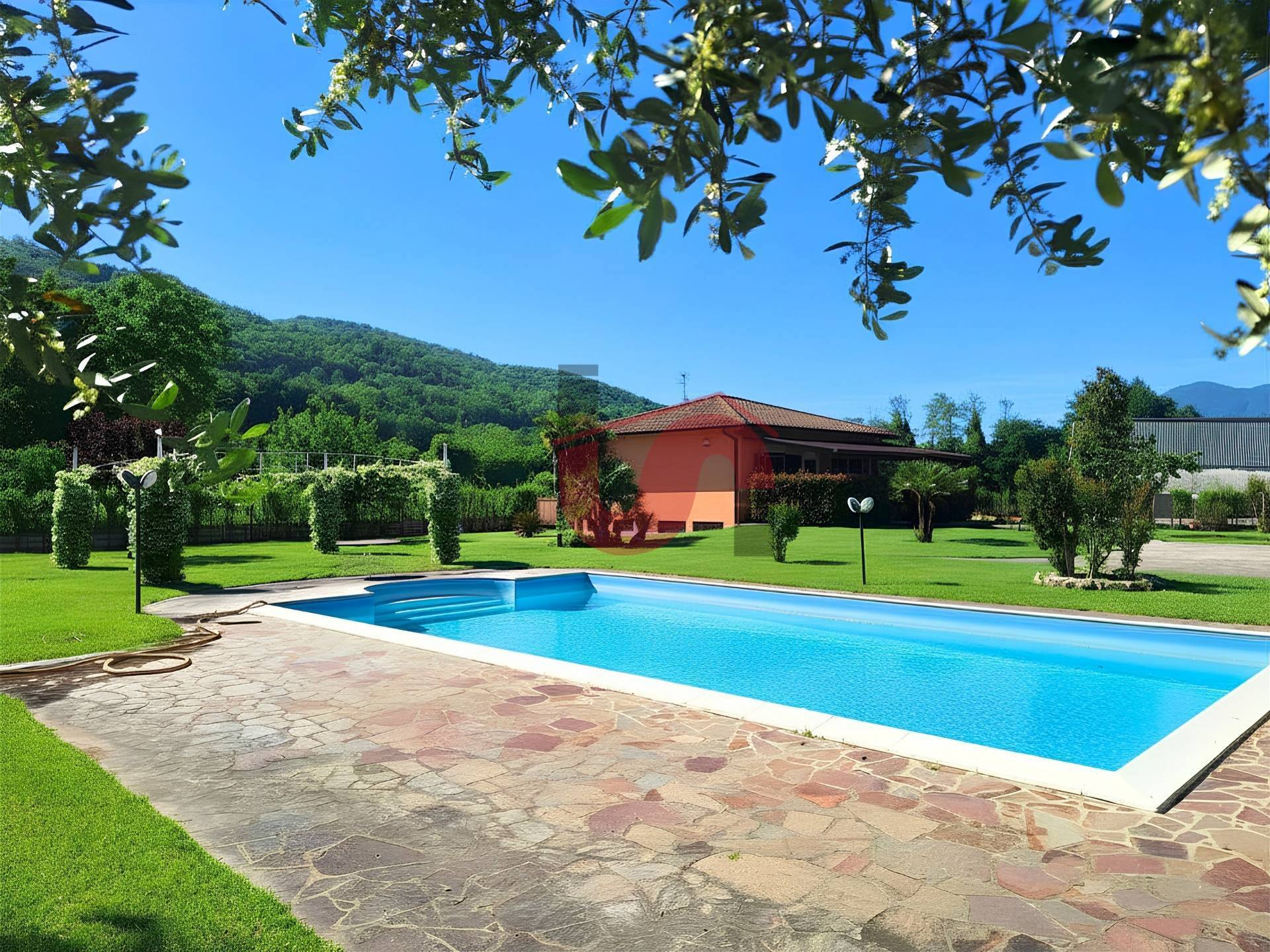 casa indipendente in vendita ad Ozieri in zona San Nicola