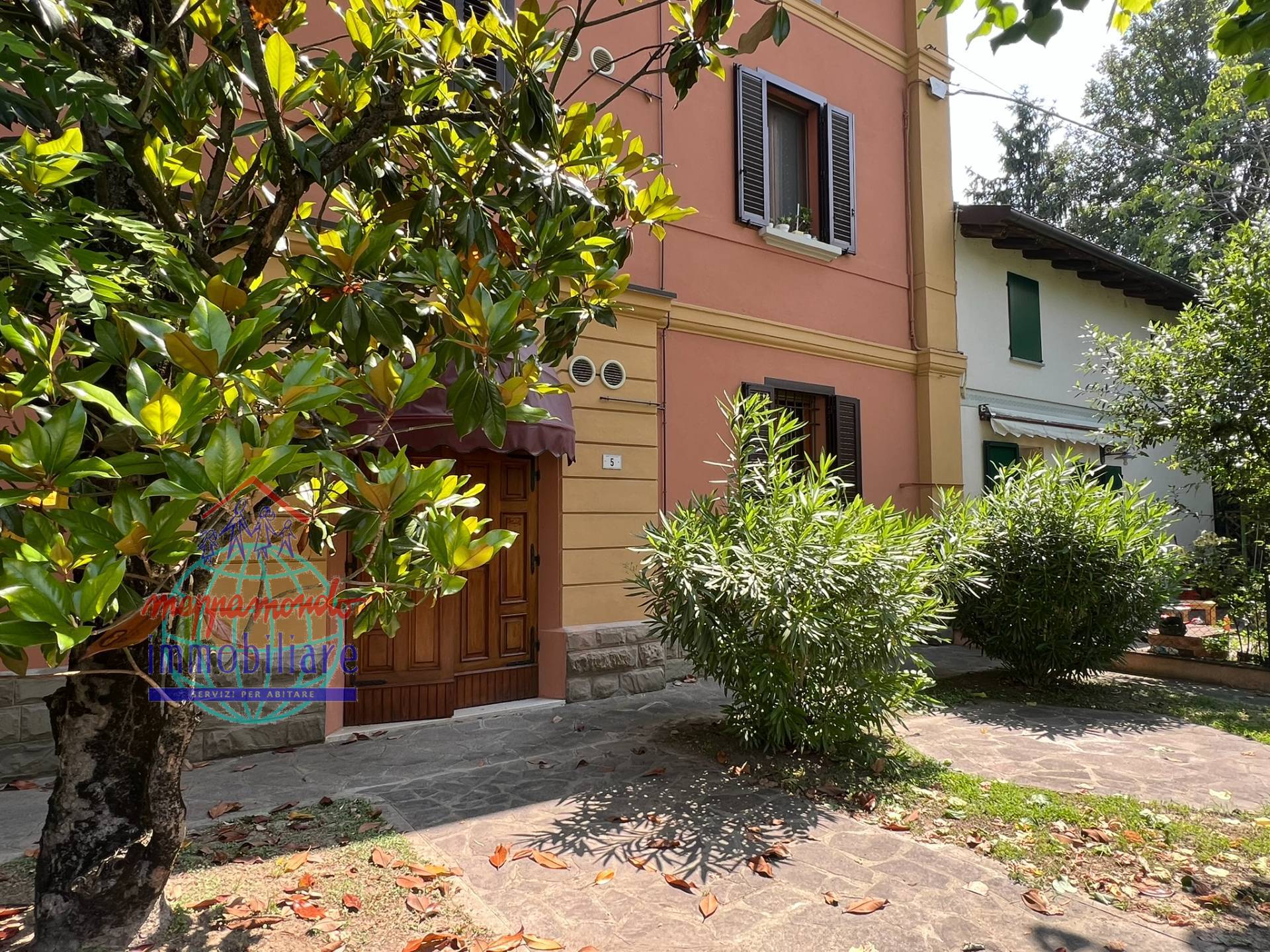appartamento in vendita a Fiuminata in zona Castello