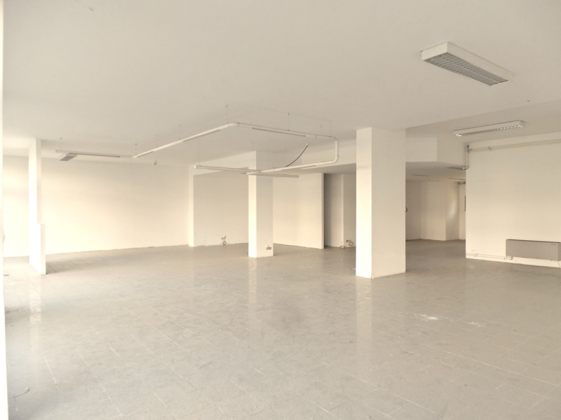 negozio in vendita ad Udine