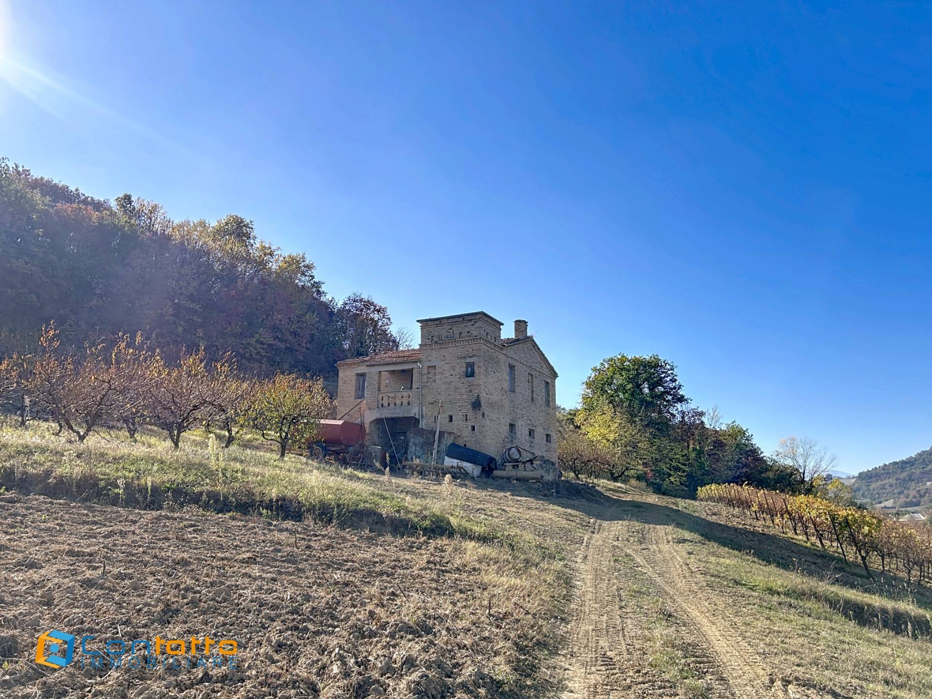 casa indipendente in vendita a Montalto delle Marche