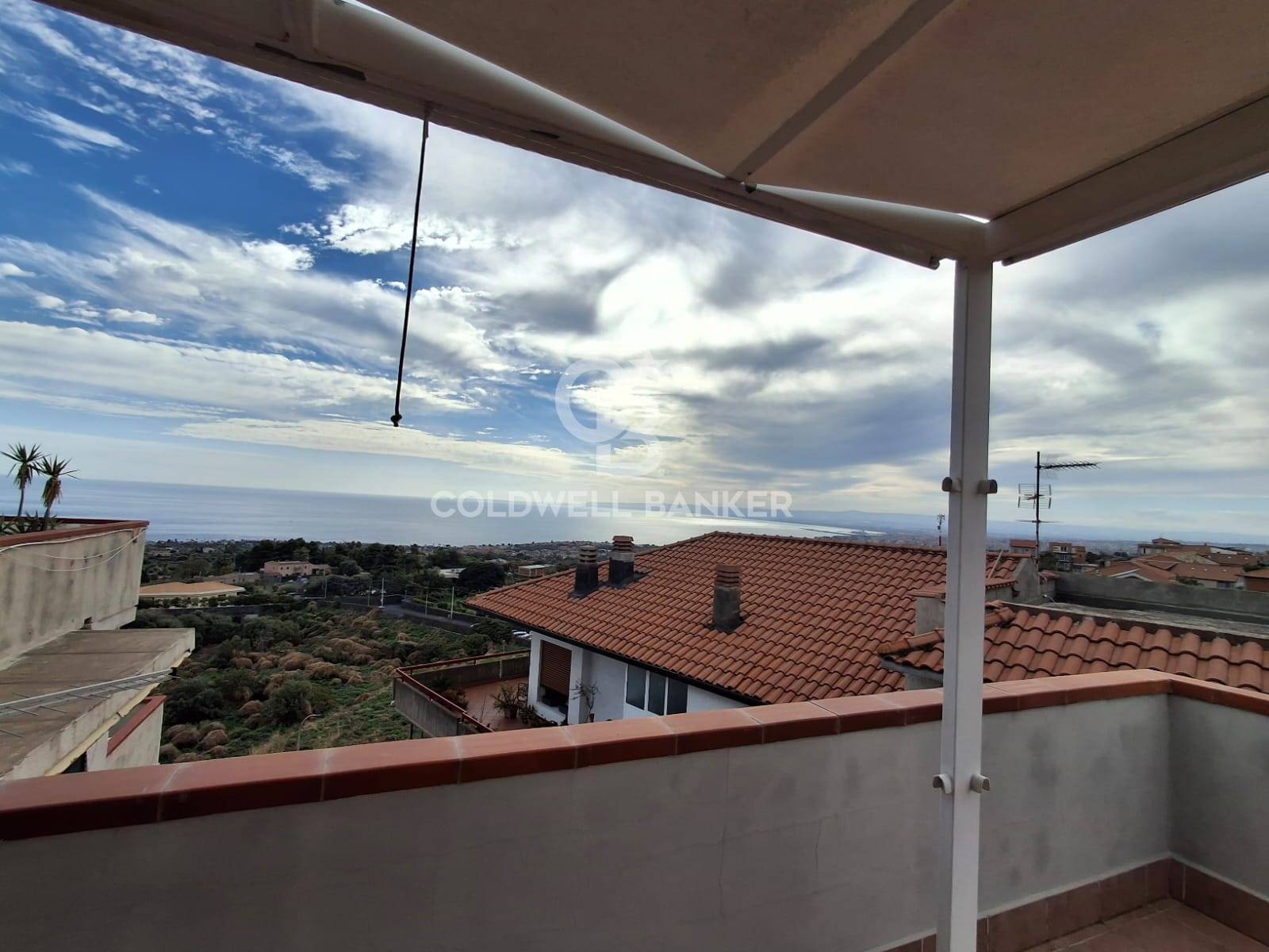 appartamento in vendita a Fiuminata in zona Castello