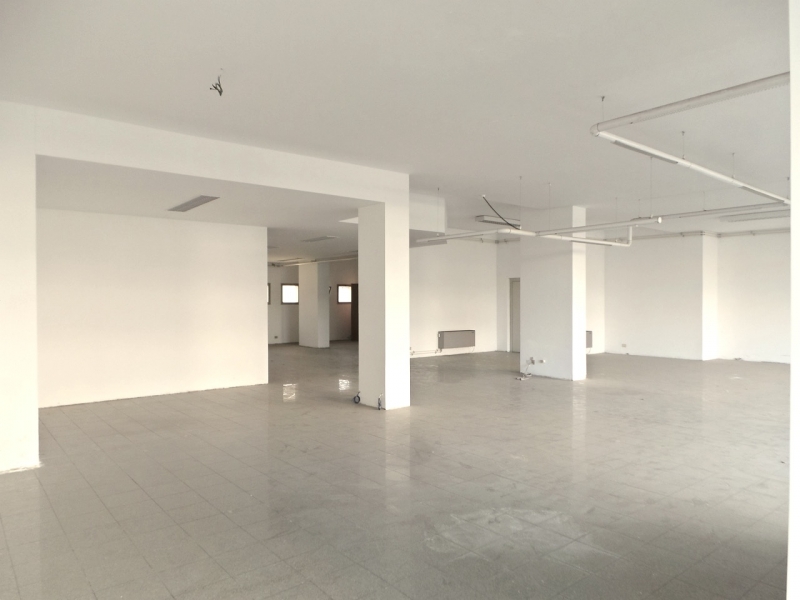 negozio in vendita ad Udine