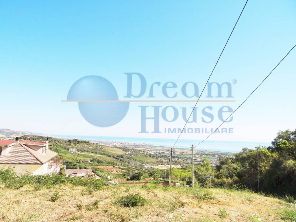 terreno edificabile in vendita a Martinsicuro