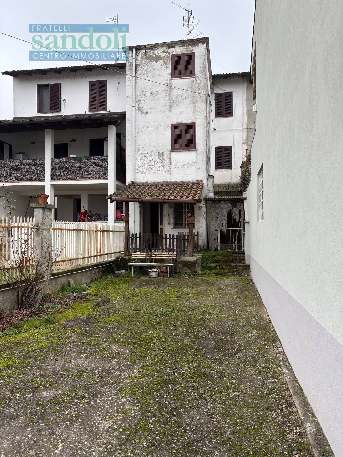 casa indipendente in vendita a Caresana