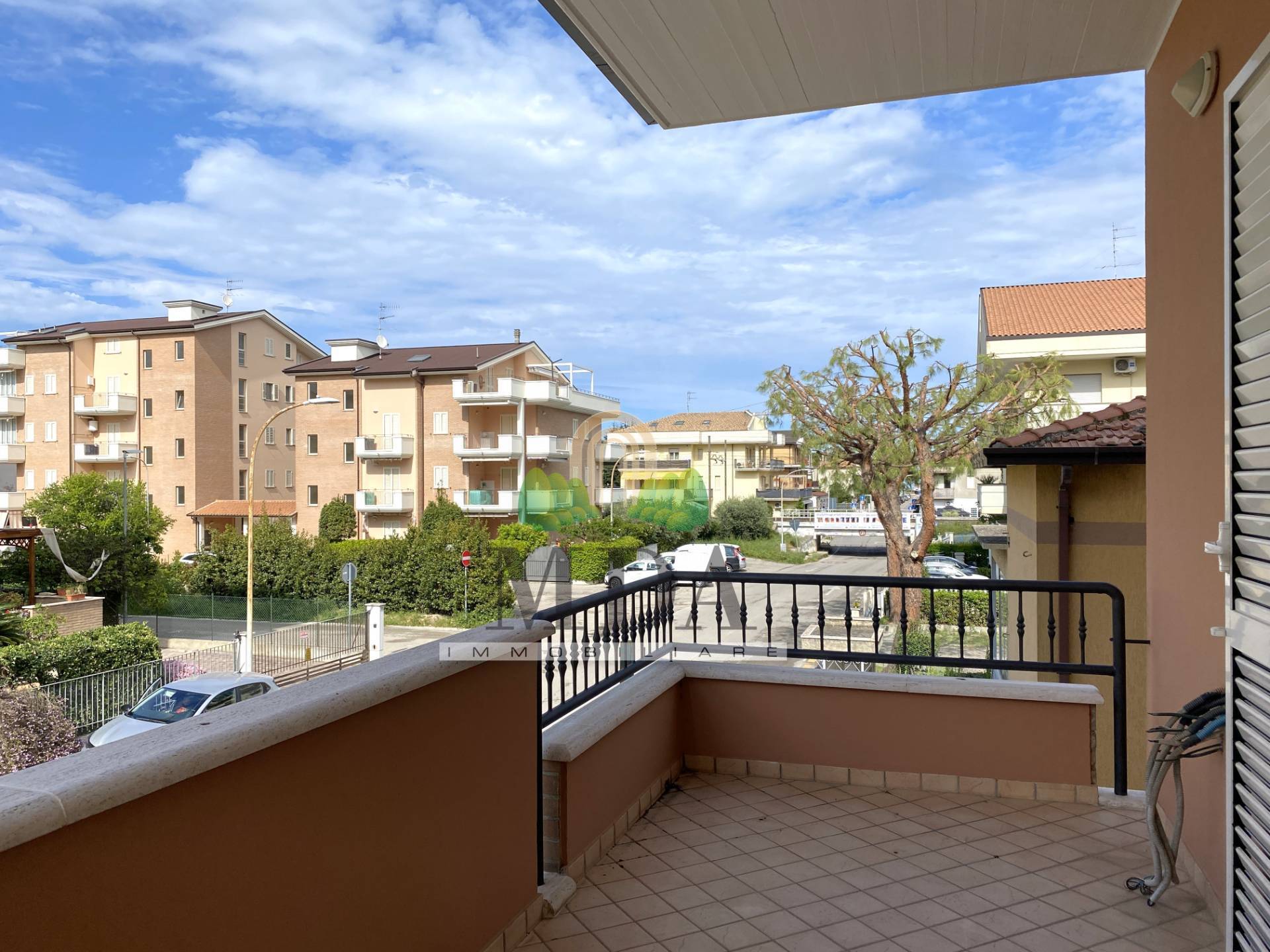 appartamento in vendita a Lonato del Garda in zona Lido