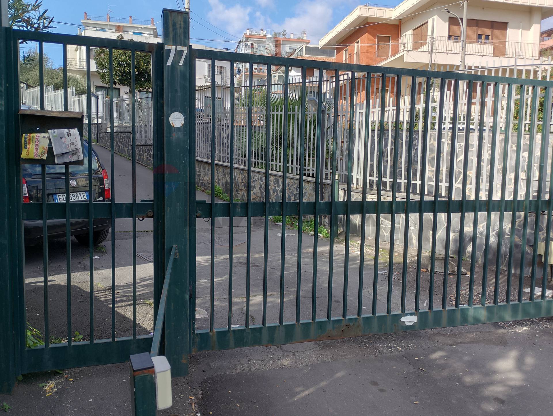 appartamento in vendita a Fiuminata in zona Castello