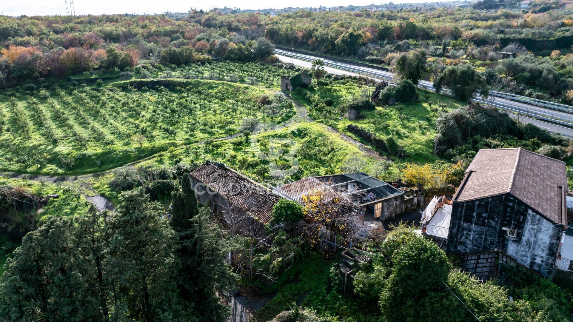 terreno agricolo in vendita a Santa Venerina