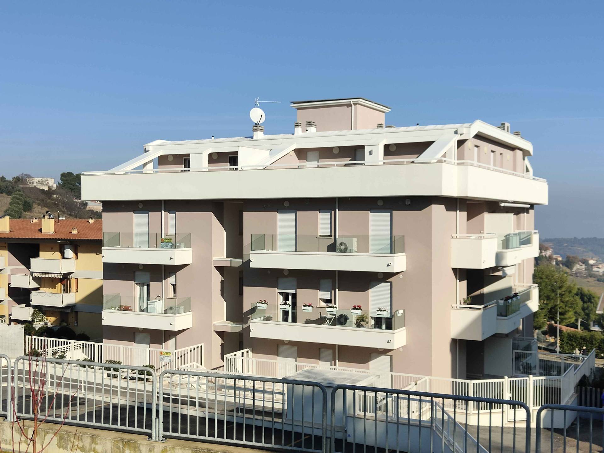 immagine annuncio 1 di 15