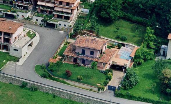 casa indipendente in vendita a Bianco