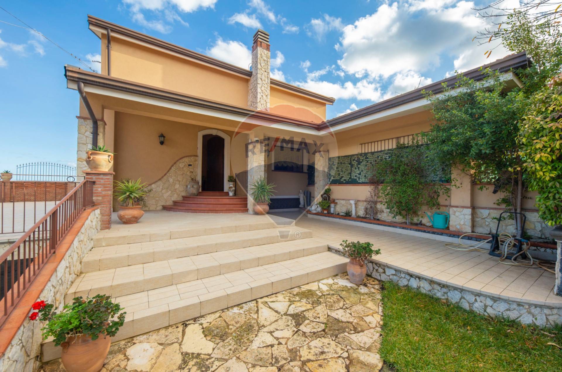 casa indipendente in vendita a Corteno Golgi in zona Sant'Antonio