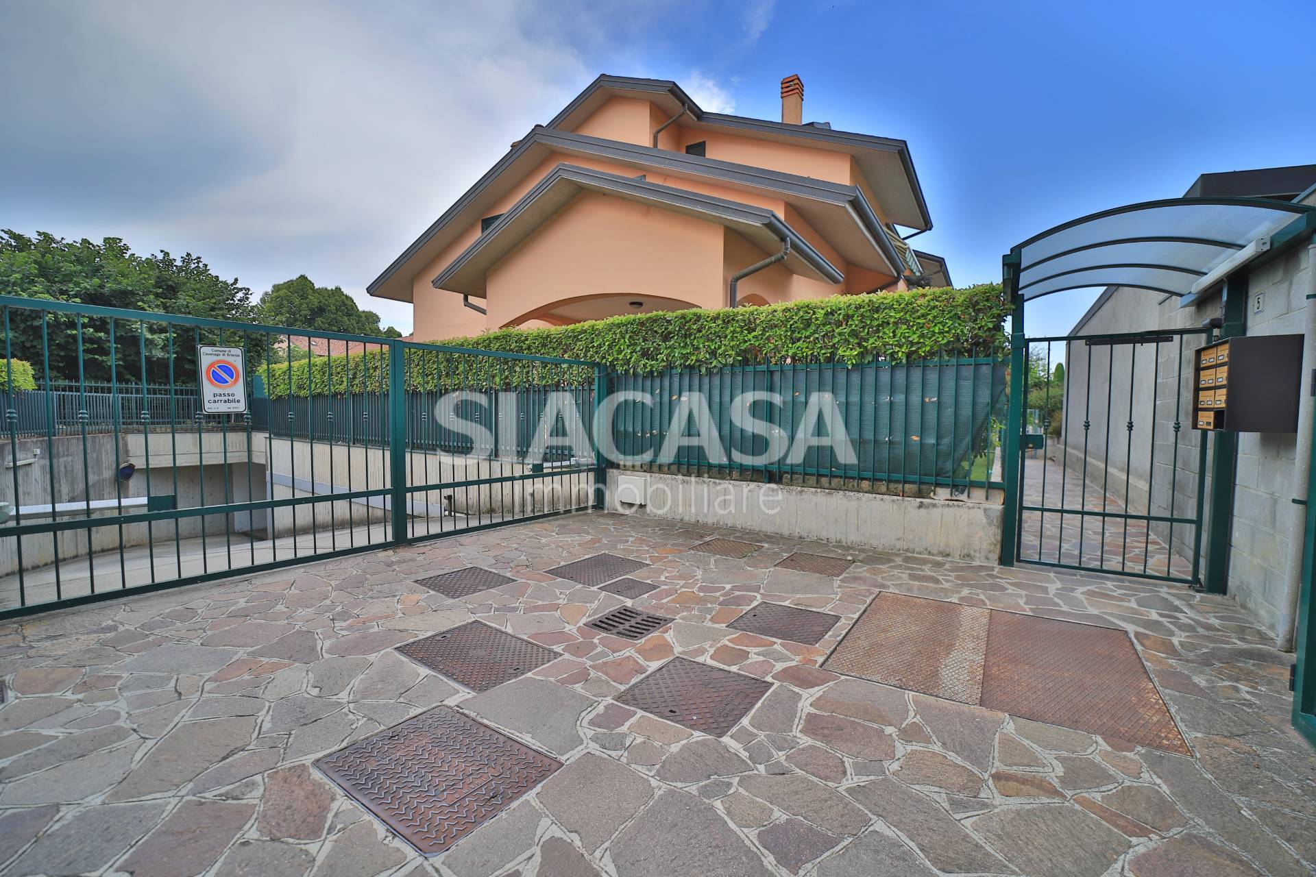 appartamento in vendita a Cavenago di Brianza