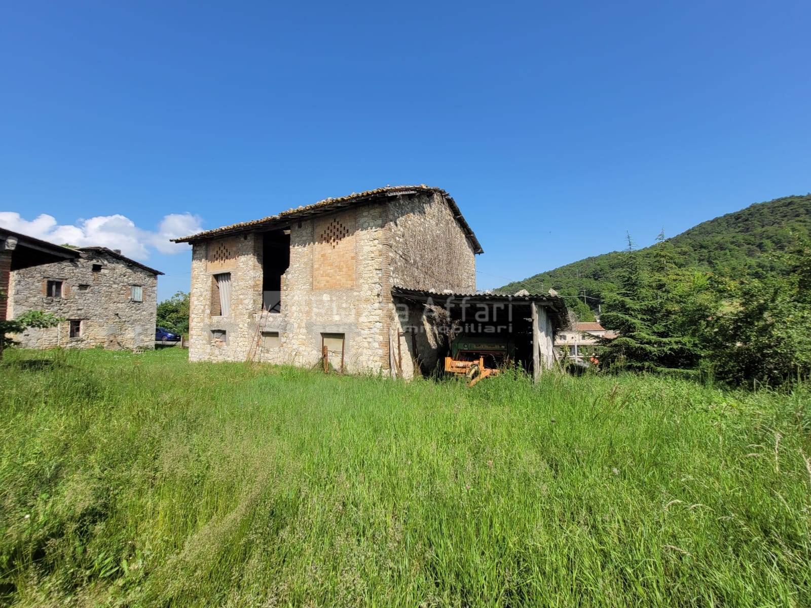 casa indipendente in vendita a Viano
