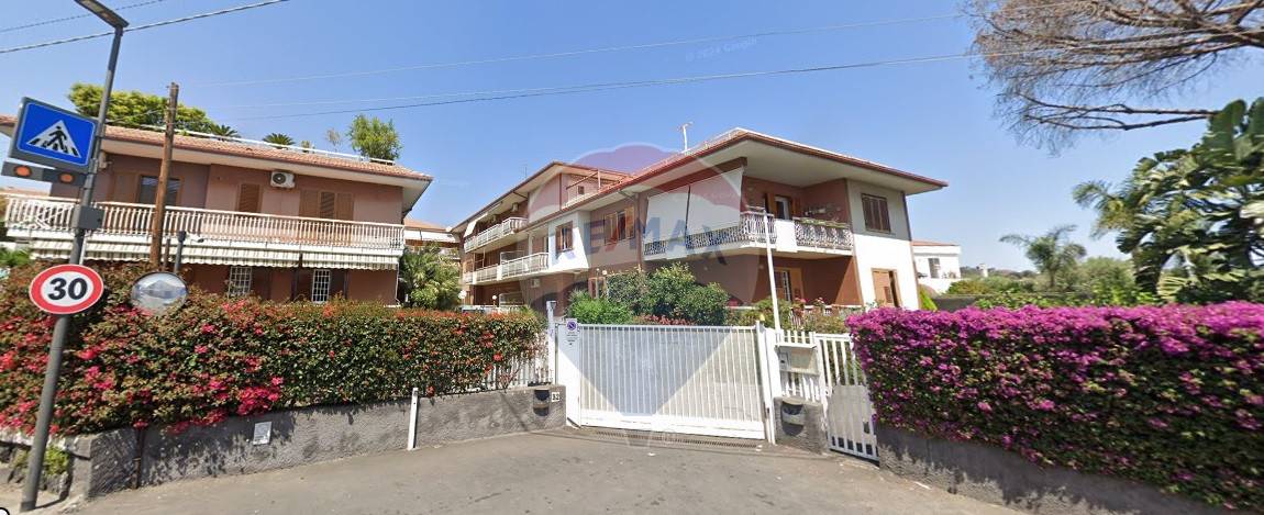 appartamento in vendita a Fiuminata in zona Castello