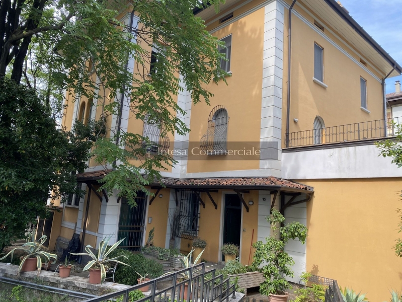 appartamento in affitto ad Edolo in zona Vico